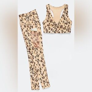 Fabletics Pump 2Pc Outfit L XL Powerhold Leggings Sports Bra